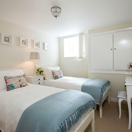 Albany Apartment Whitby Esterno foto